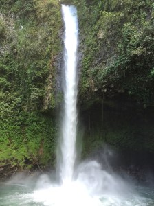 La Fortuna waterfall 60m drop
